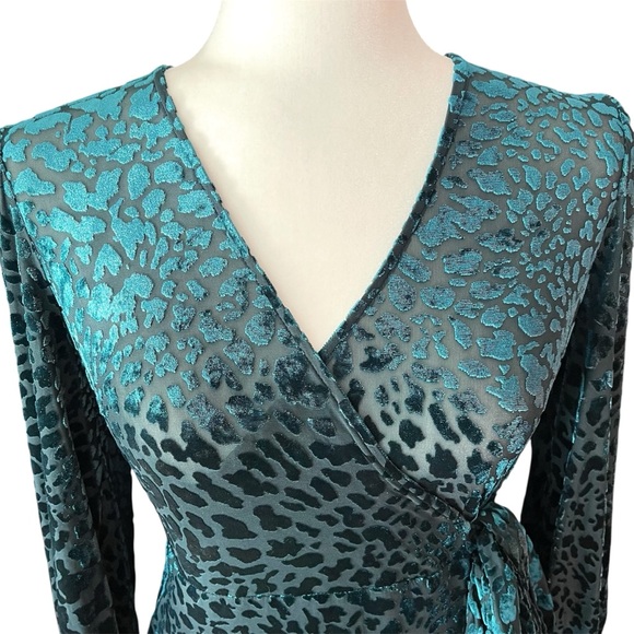 Calvin Klein Dress Size 4 Velvet Emerald Green Animal Print Ruffle Bow Holiday - Picture 3 of 7